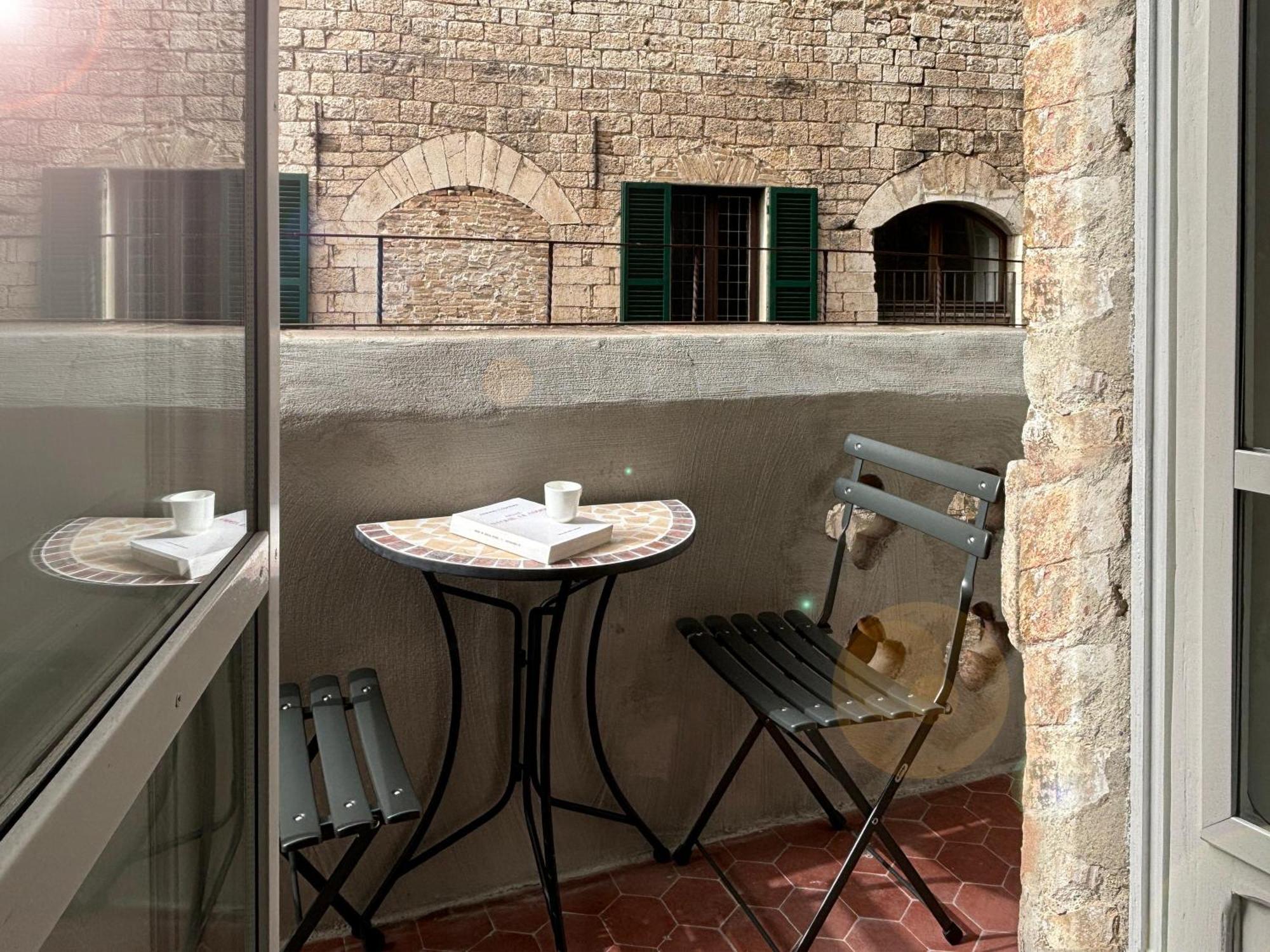 La Loggia Di Portica Residenza Storica Nel Centro Di Assisi Apartment Екстериор снимка